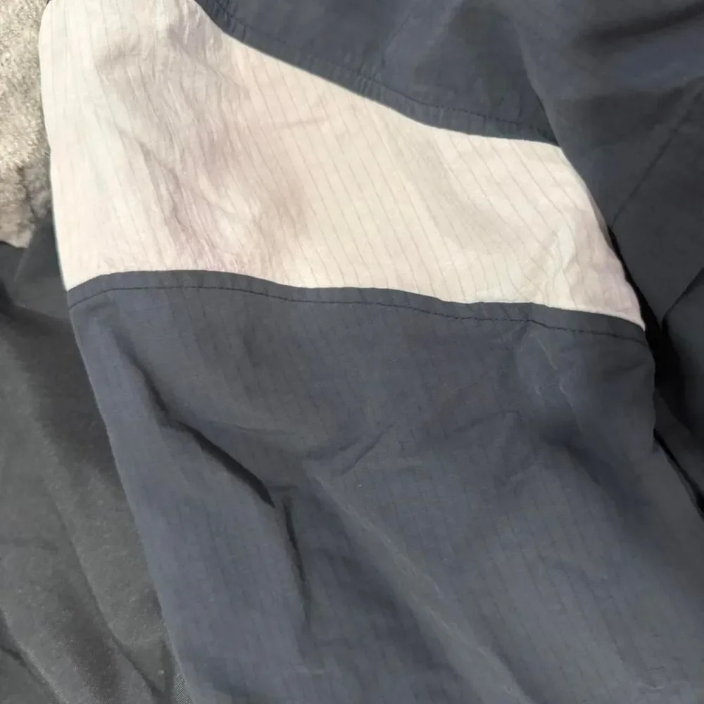 Champion Men's Black and Grey Jacket